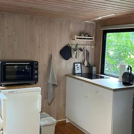 Gemuetliches Tiny Am Teich Mit Sauna * فسترشتيده